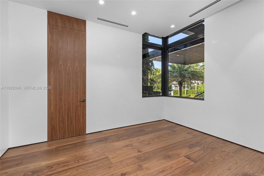 Spacious, unfurnished interior of a new home in , North Miami (Image 26).