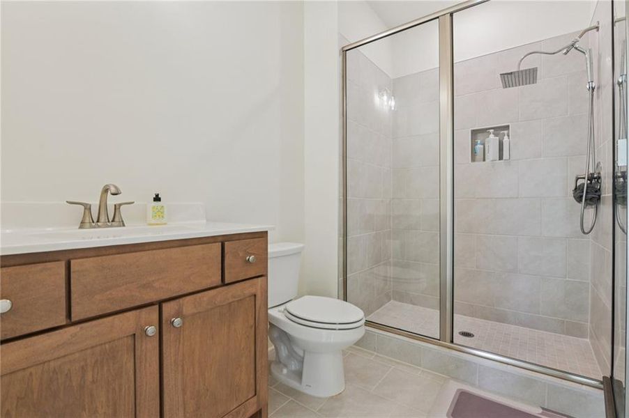 Furnished interior view inside a new home in Fireside Farms, Dawsonville (Image 7).