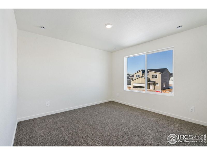 Spacious, unfurnished interior of a new home in Hudson Hills, Hudson (Image 12).