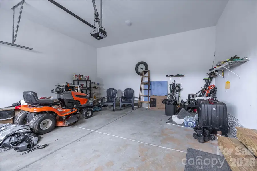 Image 28 of a home in .