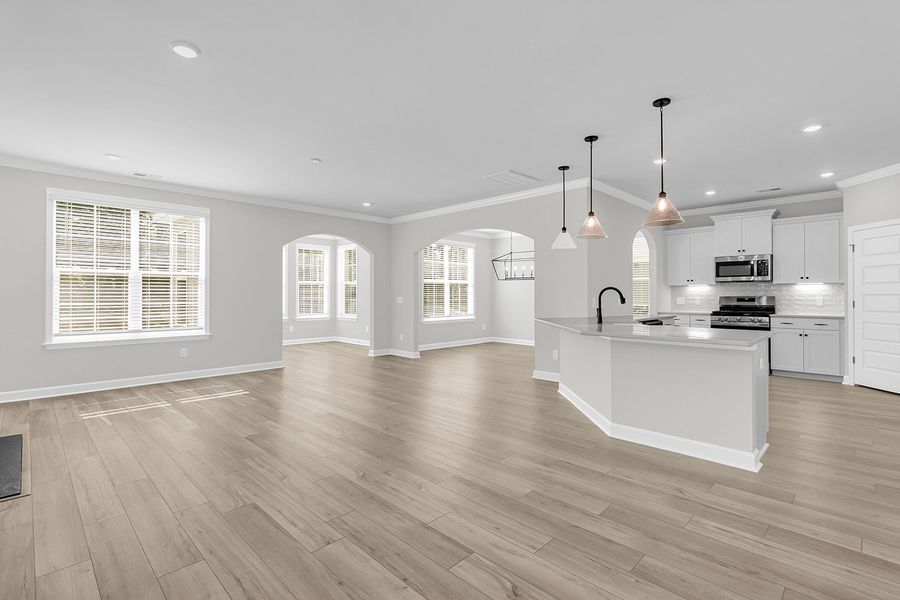 Spacious, unfurnished interior of a new home in Six Oaks, Summerville (Image 17). Spacious, unfurnished interior of a new home in Six Oaks, Summerville (Image 17).