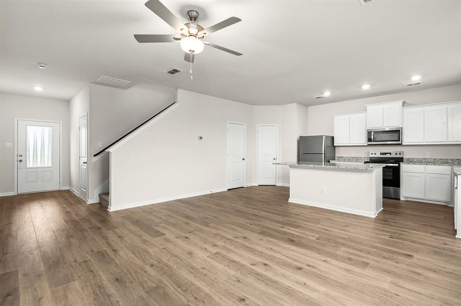 Spacious, unfurnished interior of a new home in , Greenville (Image 4).