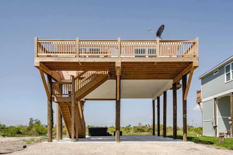 Exterior details and patio area of a home in , Bolivar (Image 12).