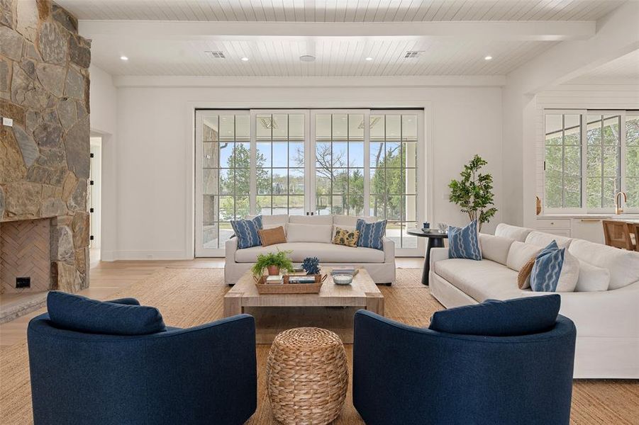 Furnished interior view inside a new home in , Malakoff (Image 10).