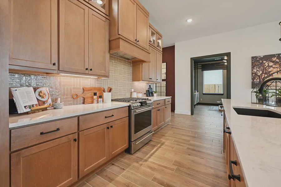 Furnished interior view inside a new home in Meridiana 60's, Manvel (Image 16).