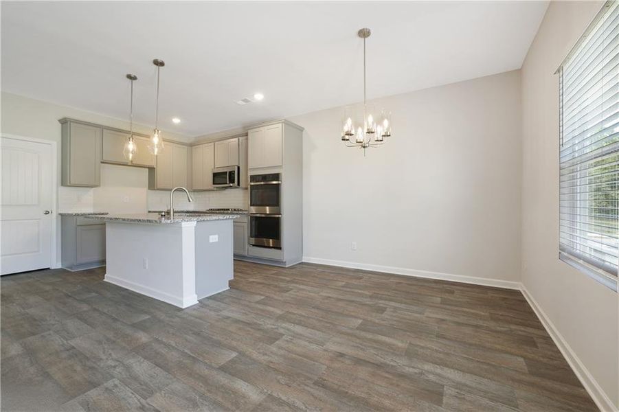 Spacious, unfurnished interior of a new home in Conner Springs, Social Circle (Image 15).