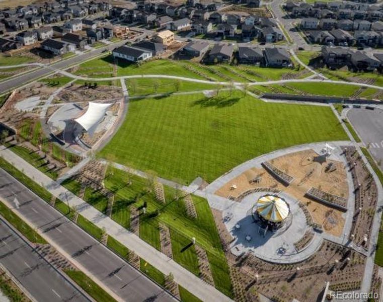 Aurora Highlands Community