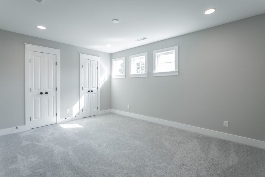 Representative unfurnished interior of a home built from the Autumnbrook B by Riverstone Construction, LLC in Pine Ridge, Soddy-Daisy (Image 12).