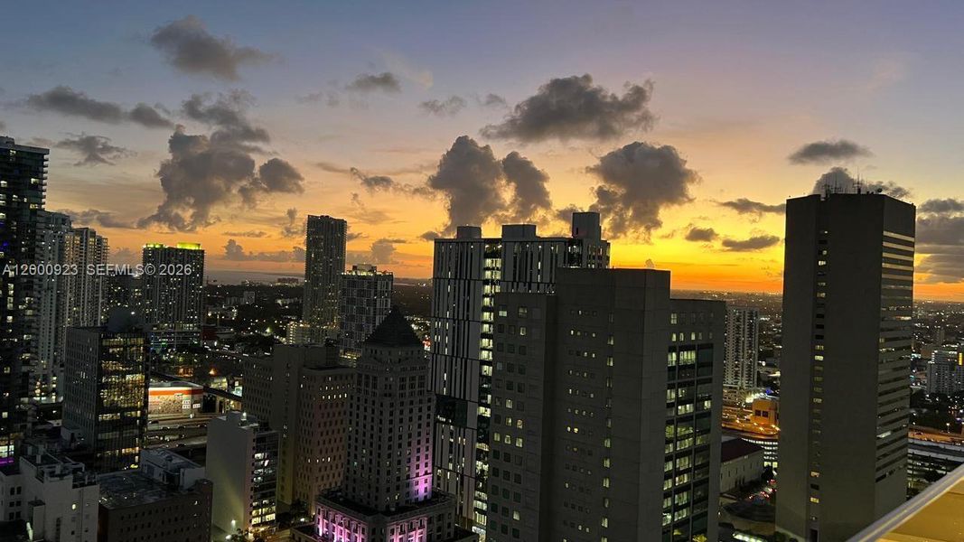 Condo located in Miami, FL showcasing its design and architecture (Image 3). Condo located in Miami, FL showcasing its design and architecture (Image 3).