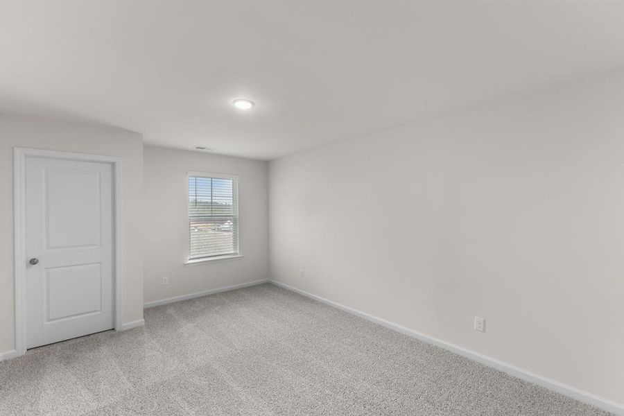 Spacious, unfurnished interior of a new home in Hitchcock Preserve, Aiken (Image 24).