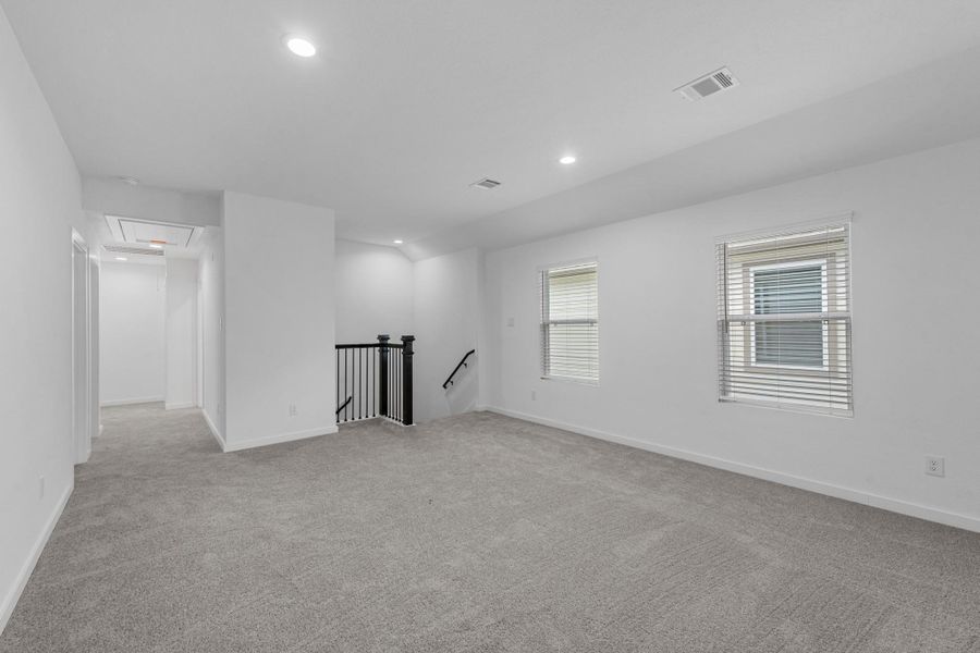 Spacious, unfurnished interior of a new home in Cypresswood Landing, Humble (Image 20).