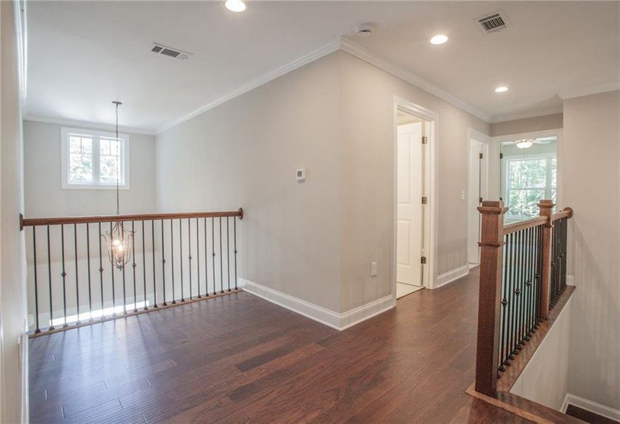 Spacious, unfurnished interior of a new home in , Villa Rica (Image 14).