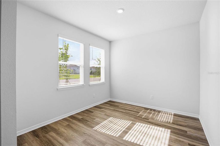 Spacious, unfurnished interior of a new home in Coddington, Bradenton (Image 60).
