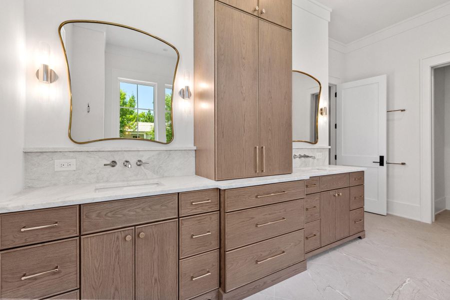 Furnished interior view inside a new home in , Charleston (Image 34).