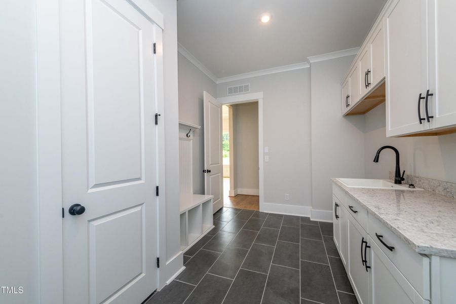 Laundry Room/Mud room