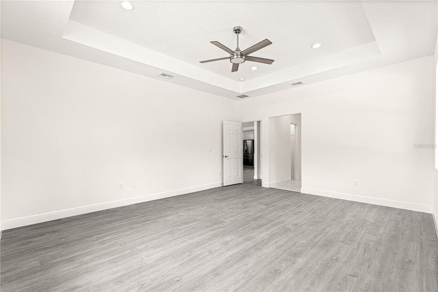 Spacious, unfurnished interior of a new home in , Dunnellon (Image 42).