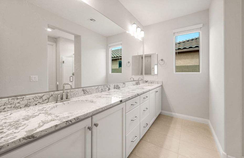 Furnished interior view inside a new home in Sun City Anthem at Merrill Ranch, Florence (Image 5).