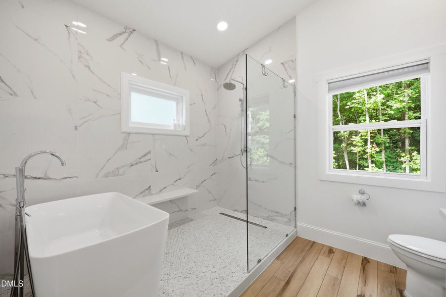 Full Bloom Bathroom2