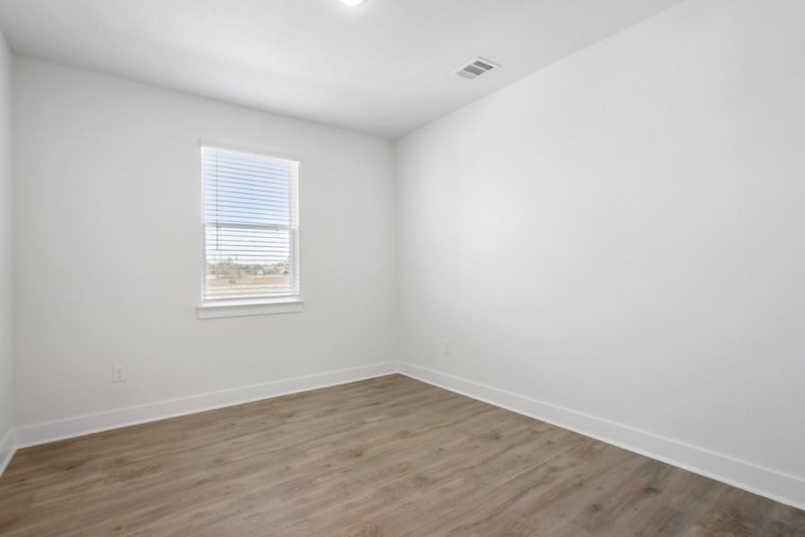 Spacious, unfurnished interior of a new home in Foxfield, Austin (Image 27). Spacious, unfurnished interior of a new home in Foxfield, Austin (Image 27).