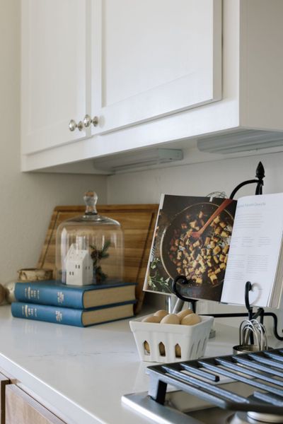 Representative interior finishes for a home built from the The Ellen II by Reece Homes in Pebble Creek, College Station (Image 24).