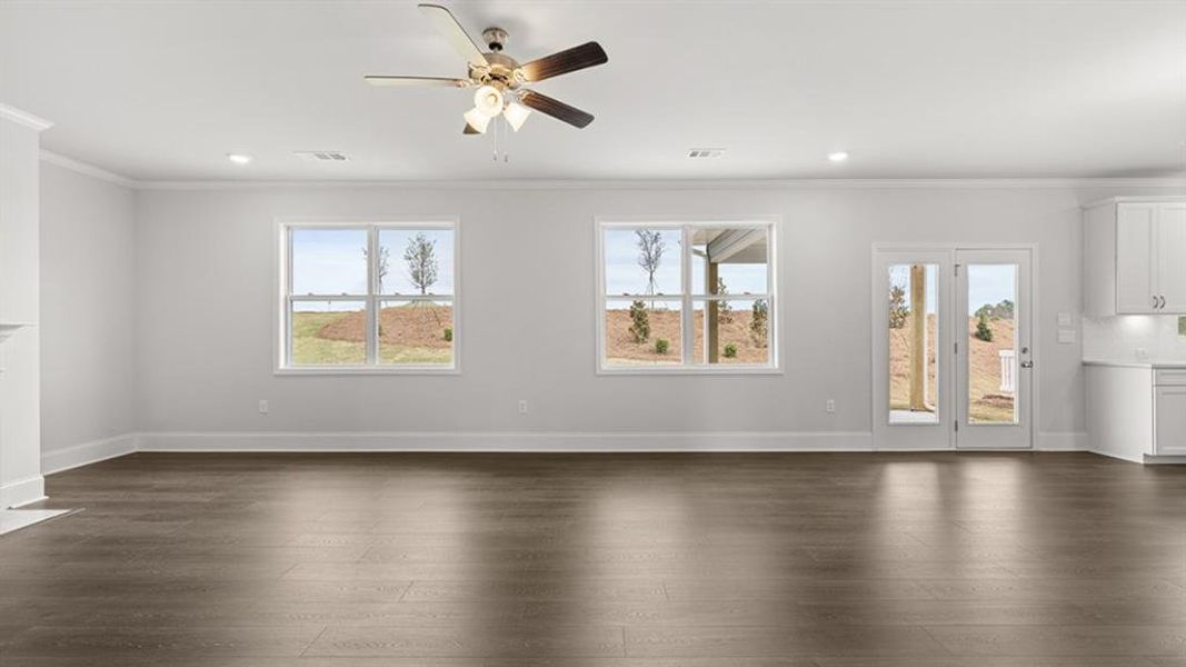 Spacious, unfurnished interior of a new home in Thalley Creek Estates, Cumming (Image 22).