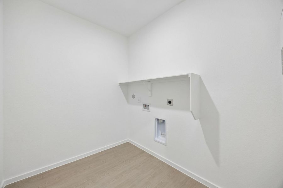 Spacious, unfurnished interior of a new home in Windcress, Cove (Image 17).