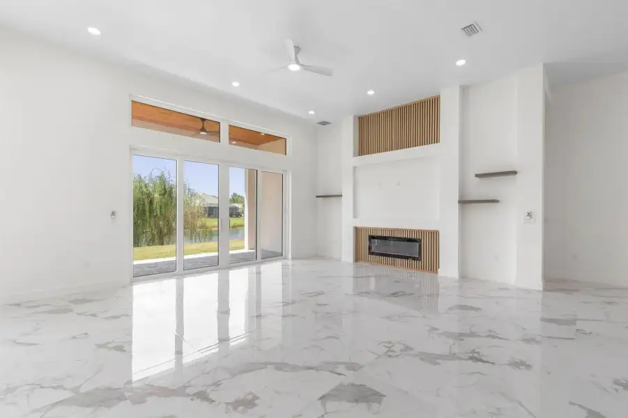 7-web-or-mls-116 Longview Way N-6