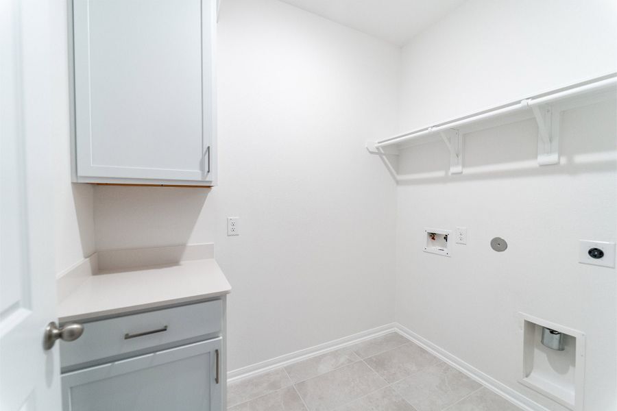 Spacious, unfurnished interior of a new home in Windrose Green, Angleton (Image 29). Spacious, unfurnished interior of a new home in Windrose Green, Angleton (Image 29).