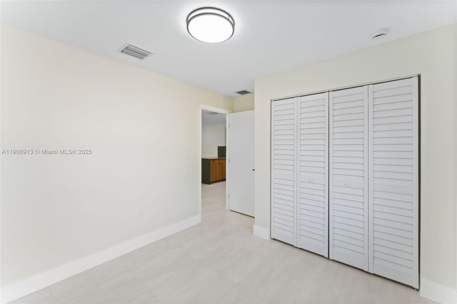 Spacious, unfurnished interior of a new home in , Miami (Image 22).
