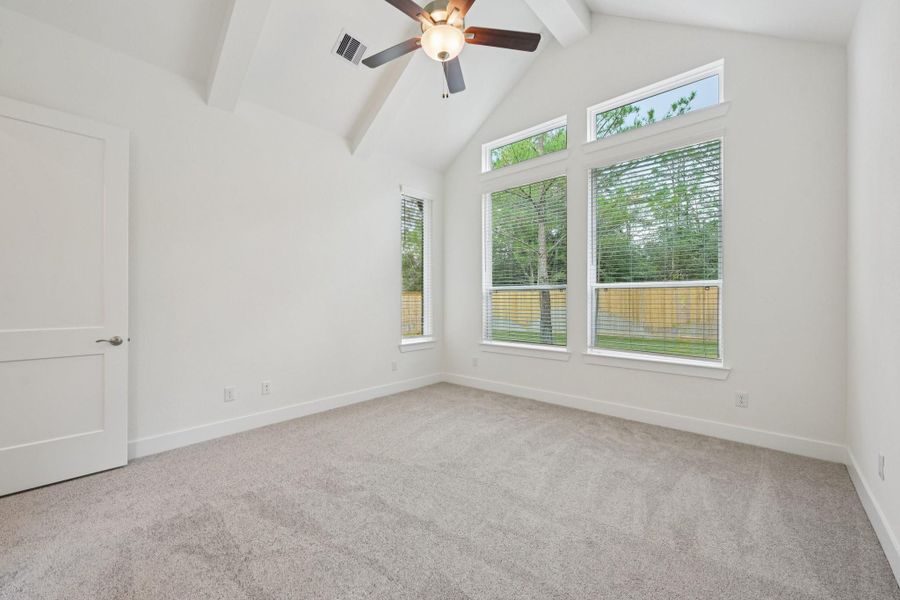 Spacious, unfurnished interior of a new home in Kresston, Montgomery (Image 36).