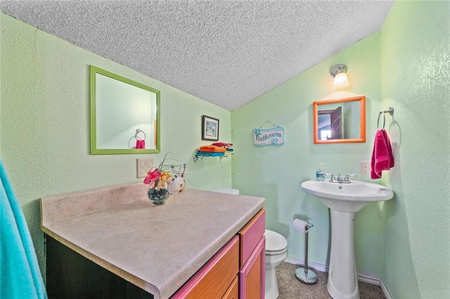 Furnished interior view inside a new home in , Brownwood (Image 16).