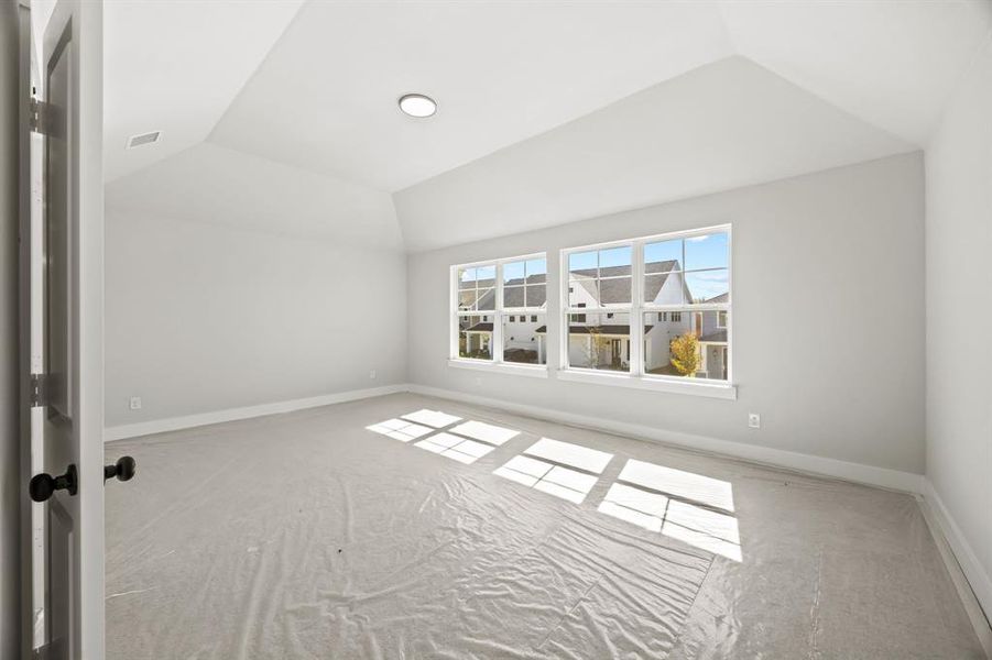 Spacious, unfurnished interior of a new home in North Square at Uptown, Celina (Image 25).