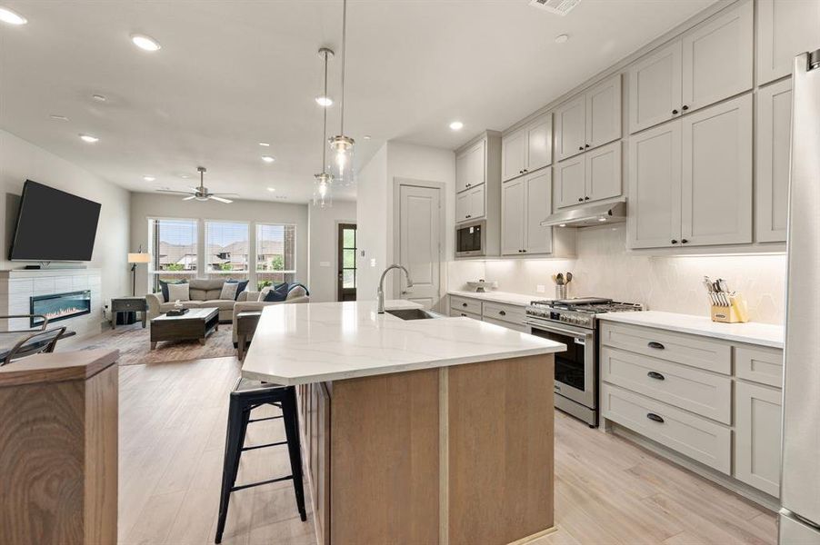 Furnished interior view inside a new home in , Farmers Branch (Image 14).