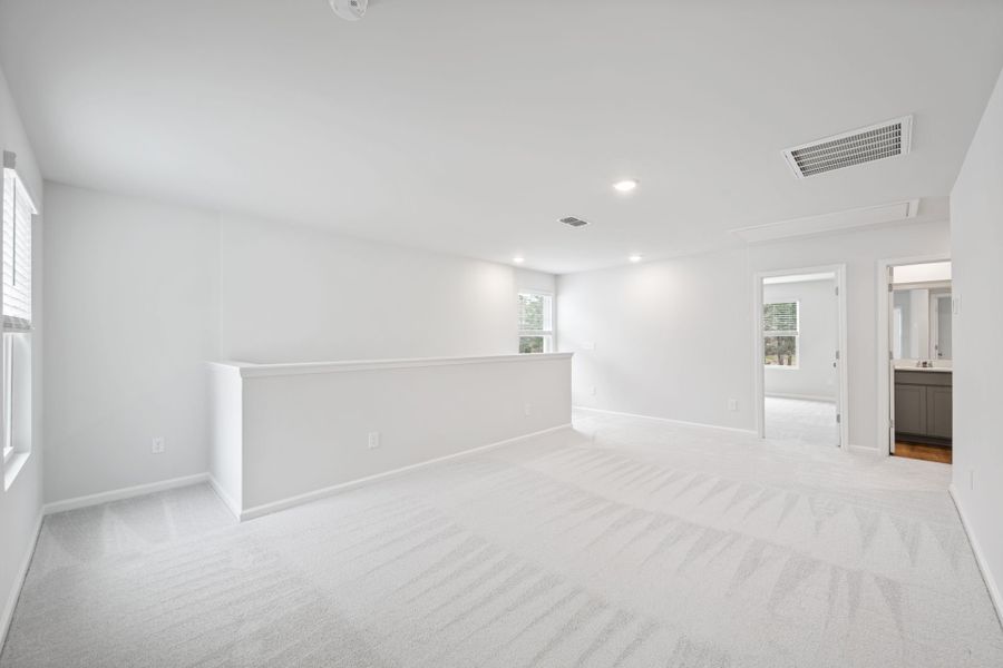 Spacious, unfurnished interior of a new home in Grand Arbor, Blythewood (Image 34). Spacious, unfurnished interior of a new home in Grand Arbor, Blythewood (Image 34).