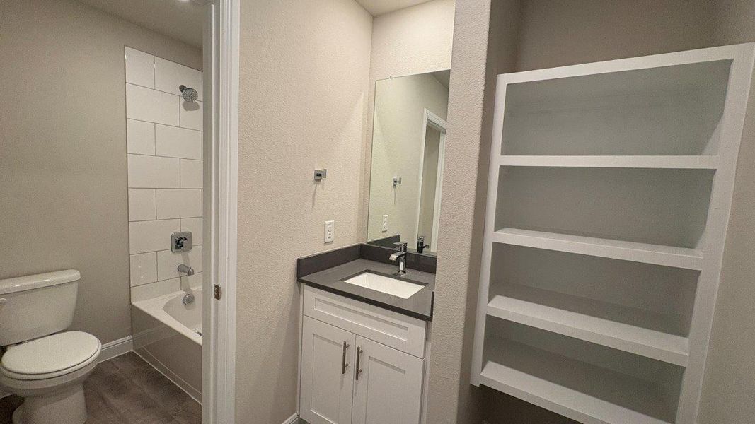Furnished interior view inside a new home in Sandstone Estates, Granbury (Image 13). Furnished interior view inside a new home in Sandstone Estates, Granbury (Image 13).