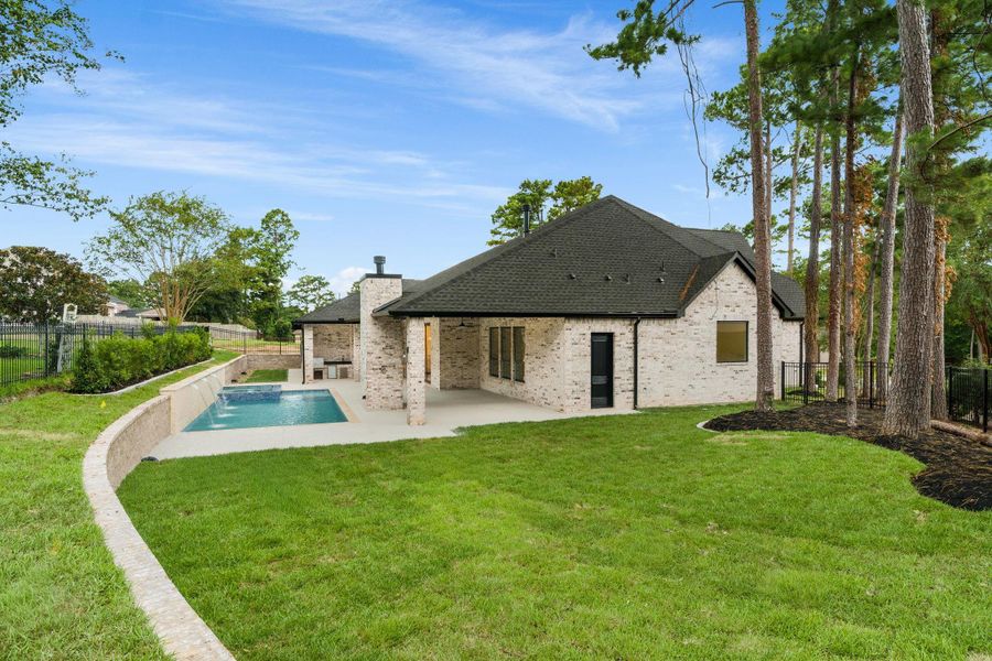 Exterior details and patio area of a home in , Montgomery (Image 4).