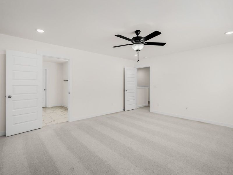 Spacious, unfurnished interior of a new home in Woods Crossing, Gallatin (Image 48).