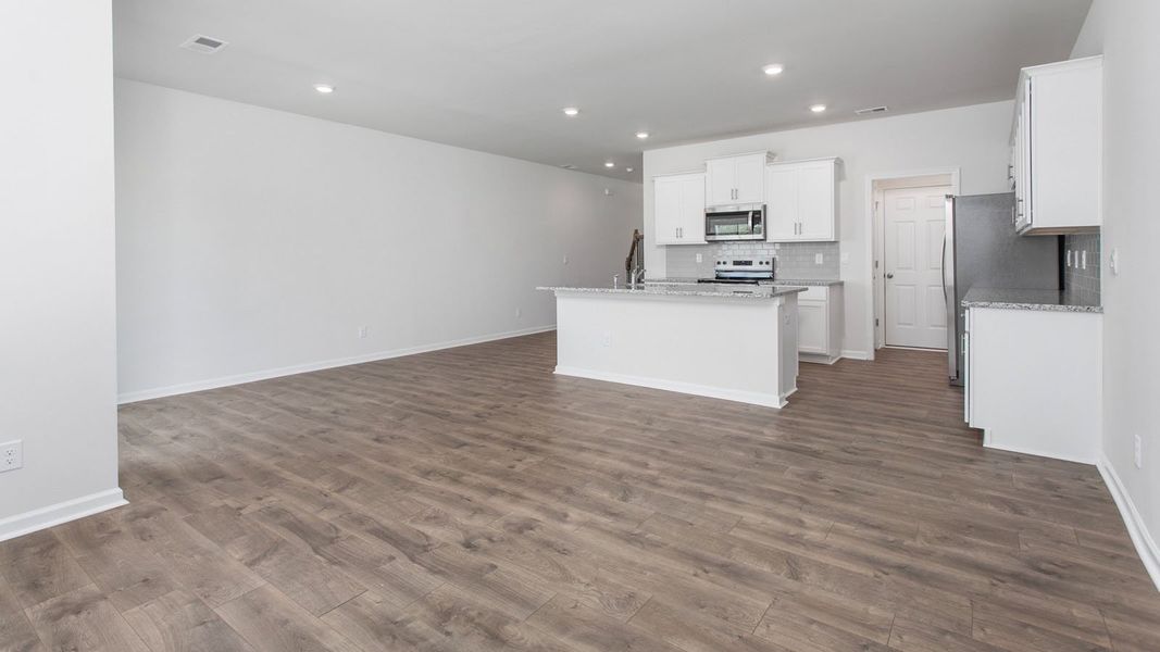 Spacious, unfurnished interior of a new home in The Grove at Glennview, Kernersville (Image 19).