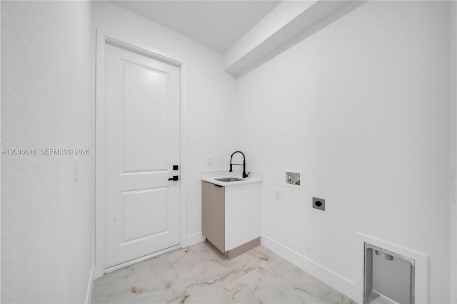 Image 43 of a home in . Image 43 of a home in .