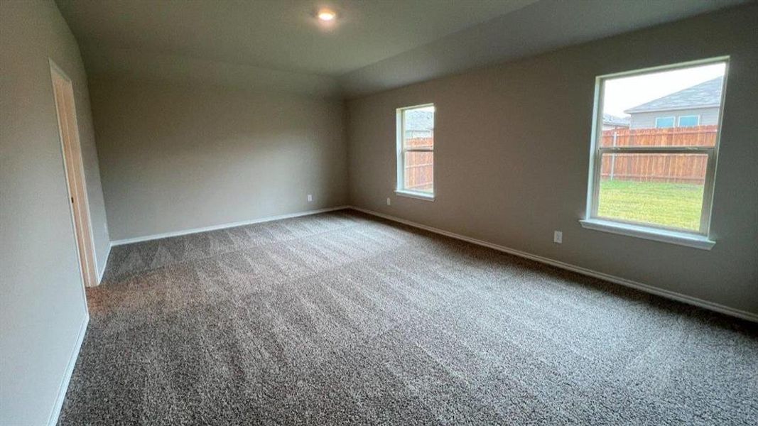 Spacious, unfurnished interior of a new home in Rosewood at Beltmill, Fort Worth (Image 13).