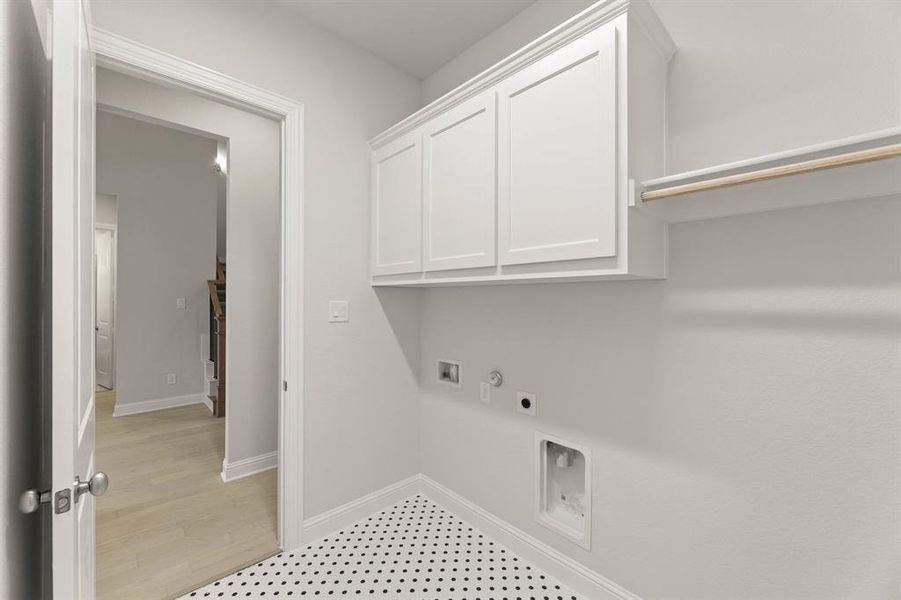 4617 Nomad-Utility-1 4617 Nomad-Utility-1