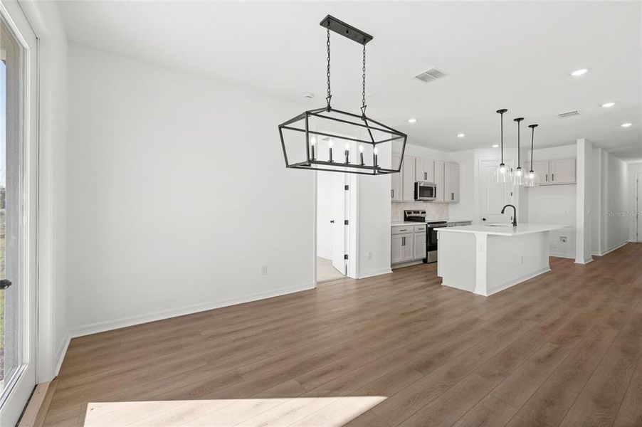 Spacious, unfurnished interior of a new home in , Kissimmee (Image 30).