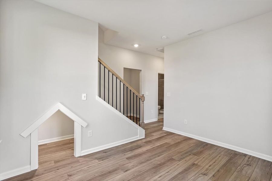 Spacious, unfurnished interior of a new home in Sweetbrier, Durham (Image 30).