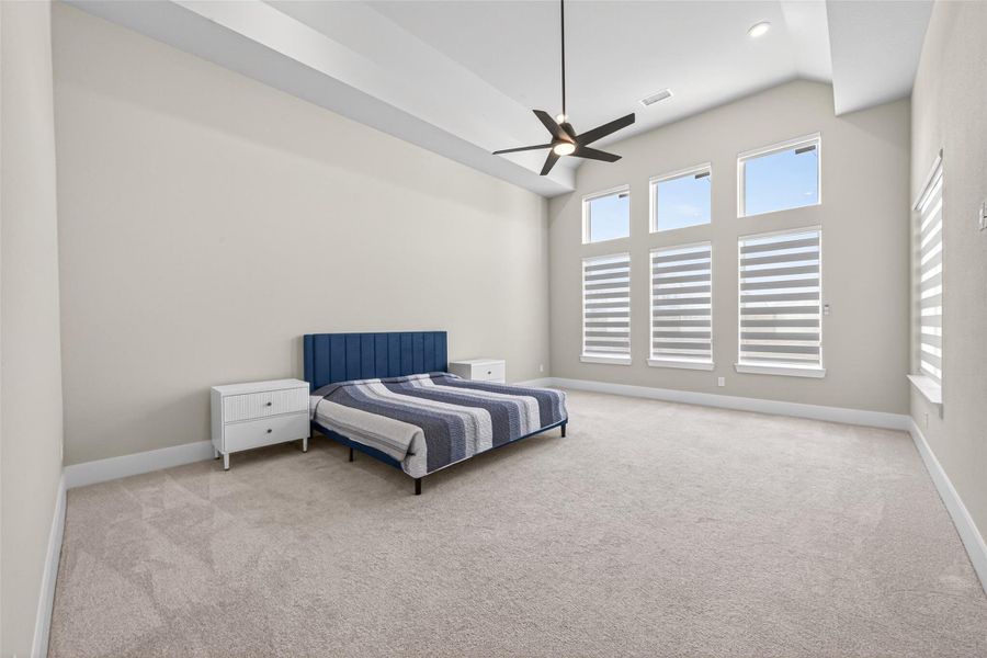 Furnished interior view inside a new home in , Missouri City (Image 40).