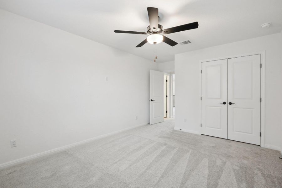 Spacious, unfurnished interior of a new home in , Kyle (Image 25).