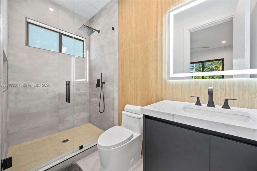 Furnished interior view inside a new home in , Fort Lauderdale (Image 62).