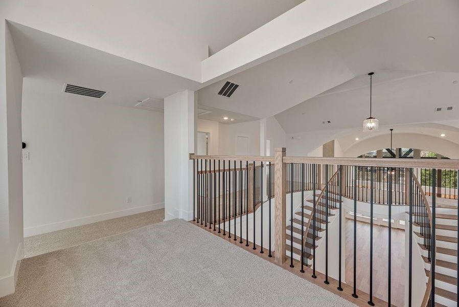 Spacious, unfurnished interior of a new home in Providence Cove, McKinney (Image 31).