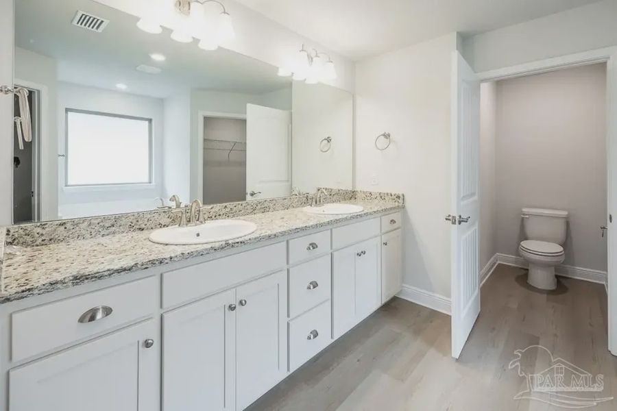 Representative furnished interior of a home built from the Plan 1740 by Adams Homes in Ashton View, Crestview (Image 8). Representative furnished interior of a home built from the Plan 1740 by Adams Homes in Ashton View, Crestview (Image 8).