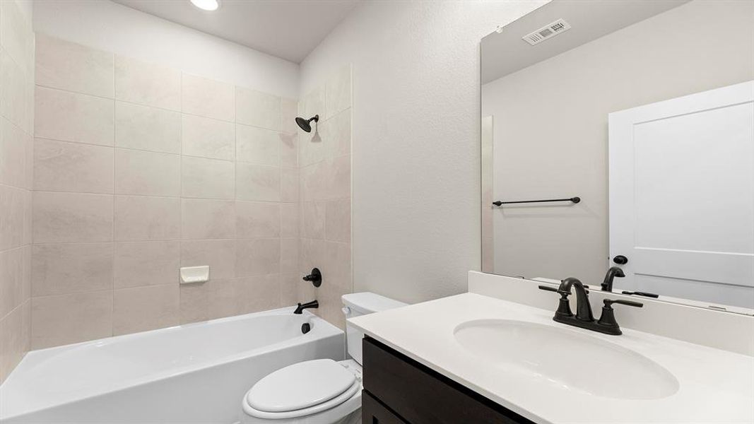 16. 2021 Bayfront - 2ND Bath 16. 2021 Bayfront - 2ND Bath