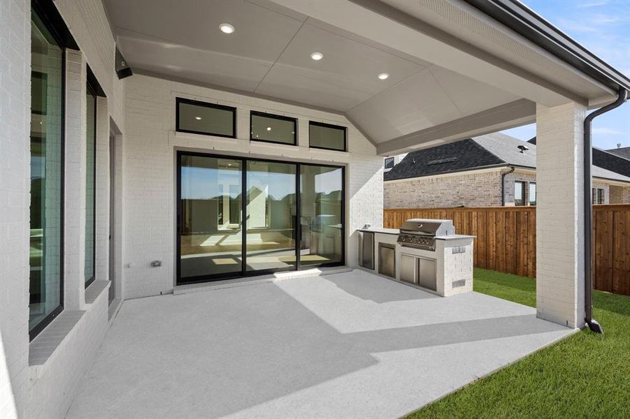 4728 Hawthorn Hills- Back-3